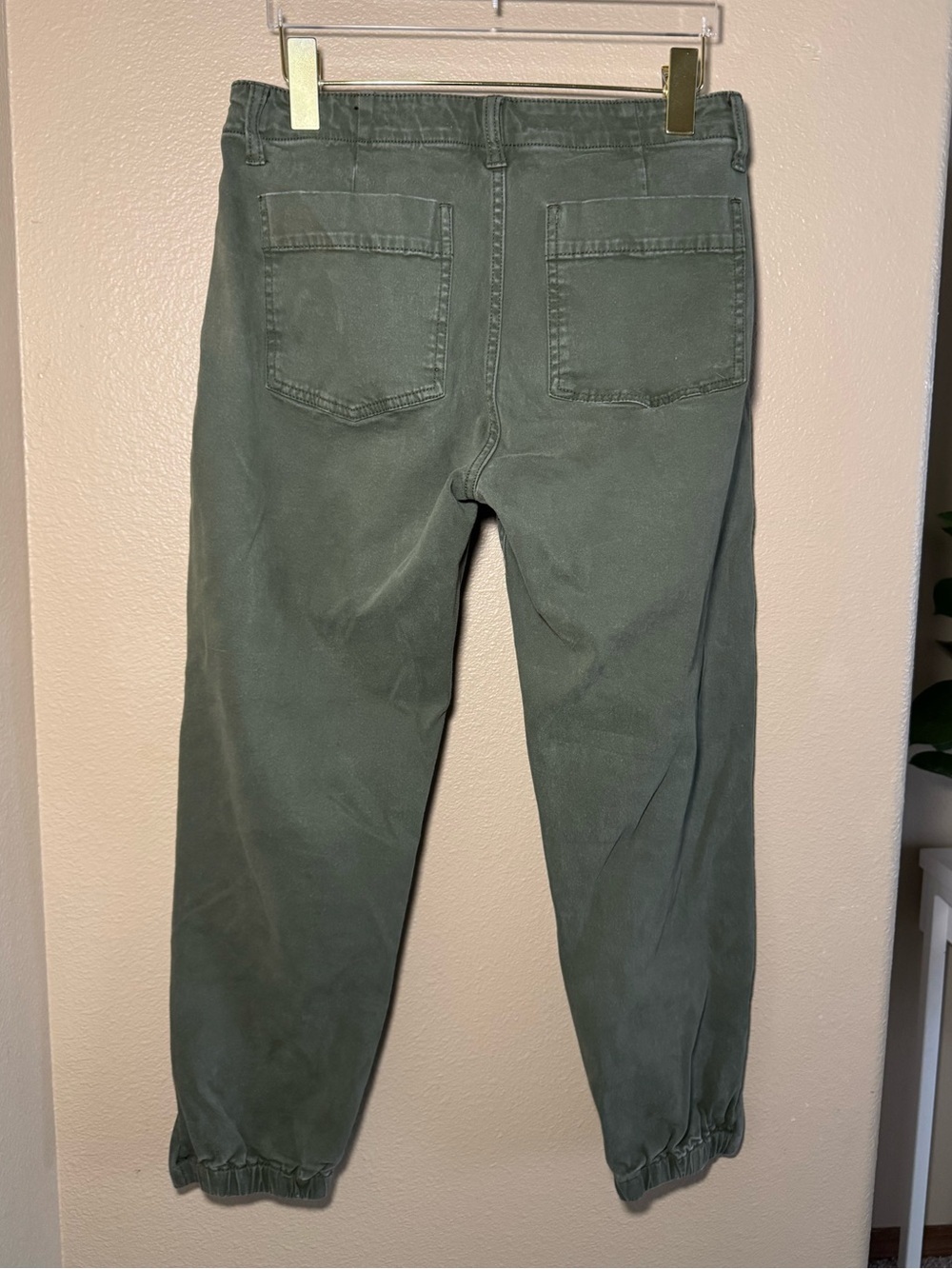 Liverpool Los Angeles Army Green Cargo Jogger Pants Ankle Zip Women’s size 8 - Picture 2 of 8